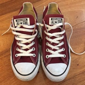 Maroon converse